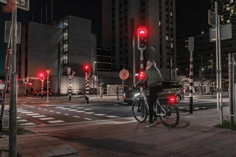 AXA Juno Battery 80 mm Rücklicht - StVZO