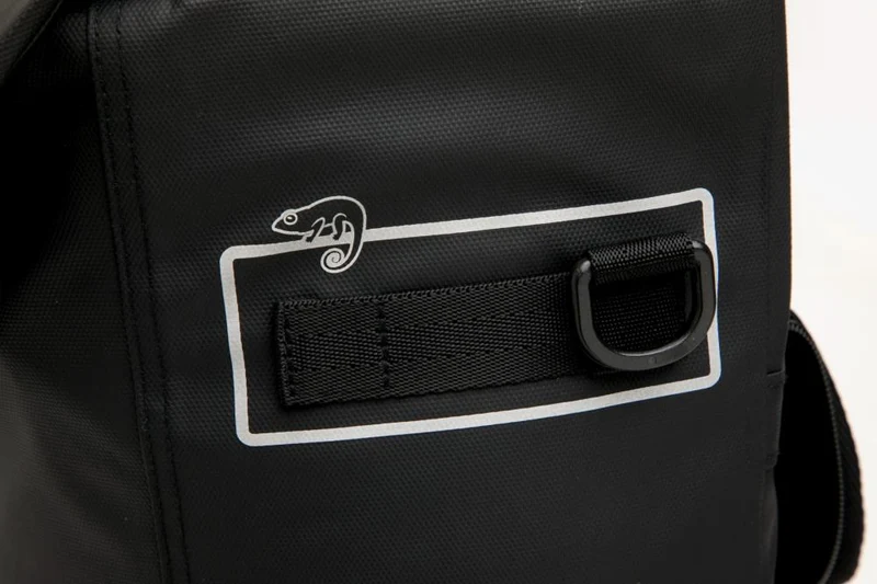 New Looxs Radtasche Leeds Single Black 18 l Black - praktische Alltagstasche fürs Bike