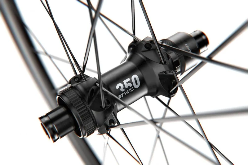 DT Swiss Laufrad GR 1600 SPLINE 29" 622 x 25 mm schwarz - vielseitiges Gravel- und Bikepacking-Laufrad