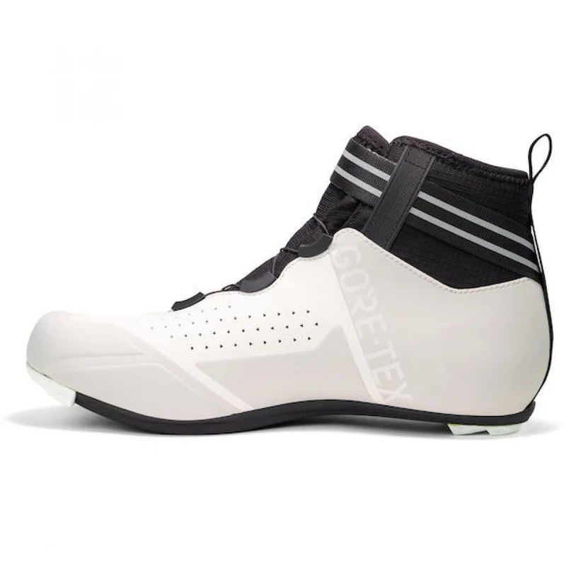 Sidi ROAD NIX white/black 42 Weiß/Schwarz - warmer Rennradschuh mit steifer Carbonsohle