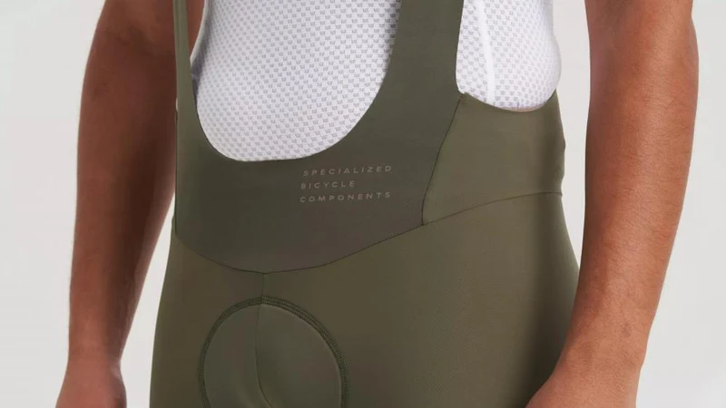 PRIME BIB SHORT MEN OAKGRN M - Premium Herren Radhose mit Trägern - Bibshort