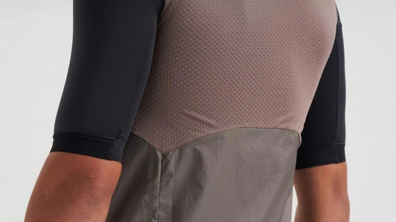 PRIME WIND VEST MEN GUN S - Windweste aus recyceltem Nylon - Bekleidung