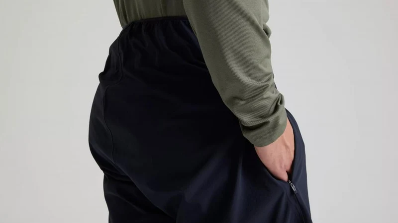 GRAVITY TRAINING RACE SHORT MEN BLK 38 - Herren Laufshorts