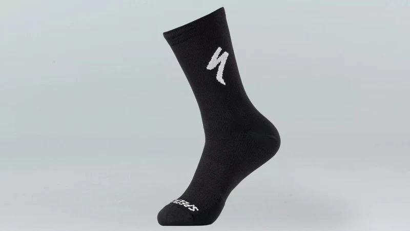 SOFT AIR TALL LOGO SOCK BLK/WHT XL - Hochwertige Logo-Socken in Schwarz/Weiß - Bekleidung