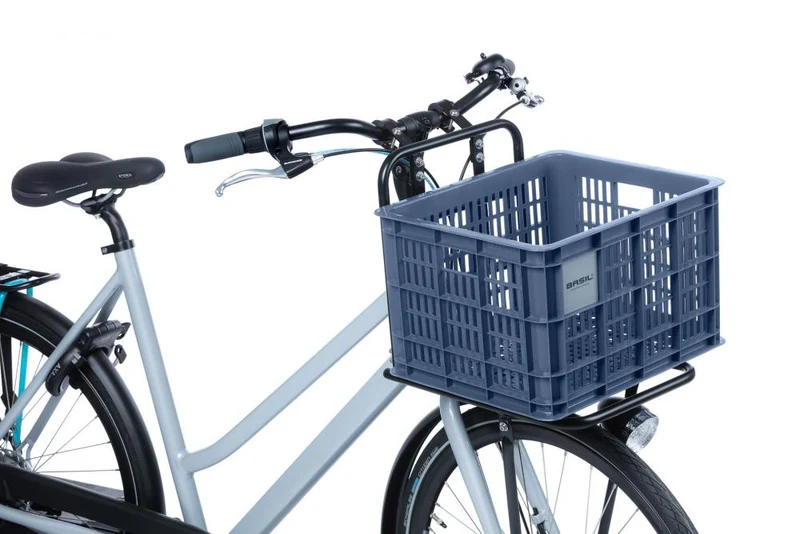 Basil Transportkorb Crate M Bluestone 29 Liter - robuster Fahrradkorb aus Kunststoff - stapelbar wetterfest mit MIK-Adapterplatte kompatibel - Adapterplatte