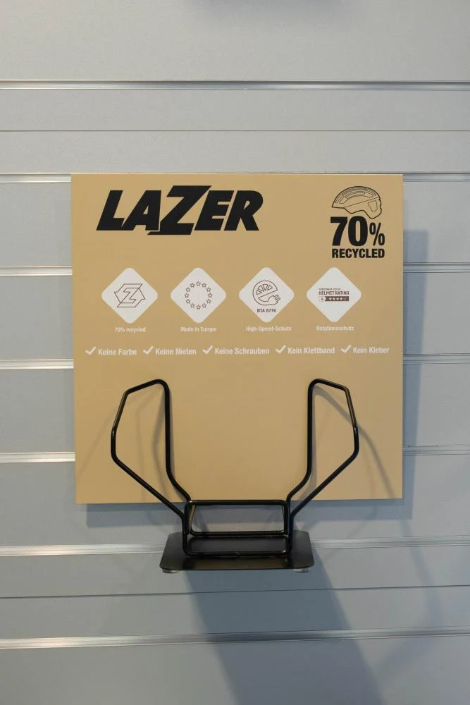 LAZER Slatwall backer & Shelf 2022 Einheitsgröße - professionelle Helmpräsentation