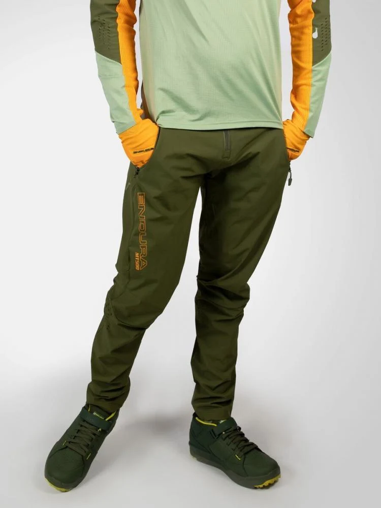 Endura MT500 Burner Lite Hose, olivgrün, Größe XL, leichte 4-Wege-Stretch-Radhose für Herren, ideal für warme Tage, kompatibel mit Knieprotektoren und Clickfast Innenhosen