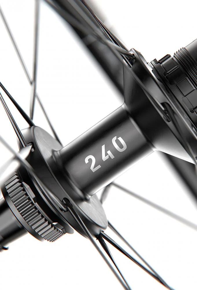DT Swiss Laufrad GRC 1400 DICUT 29" 622 x 50 mm Schwarz - aerodynamisches Carbon-Gravelrad