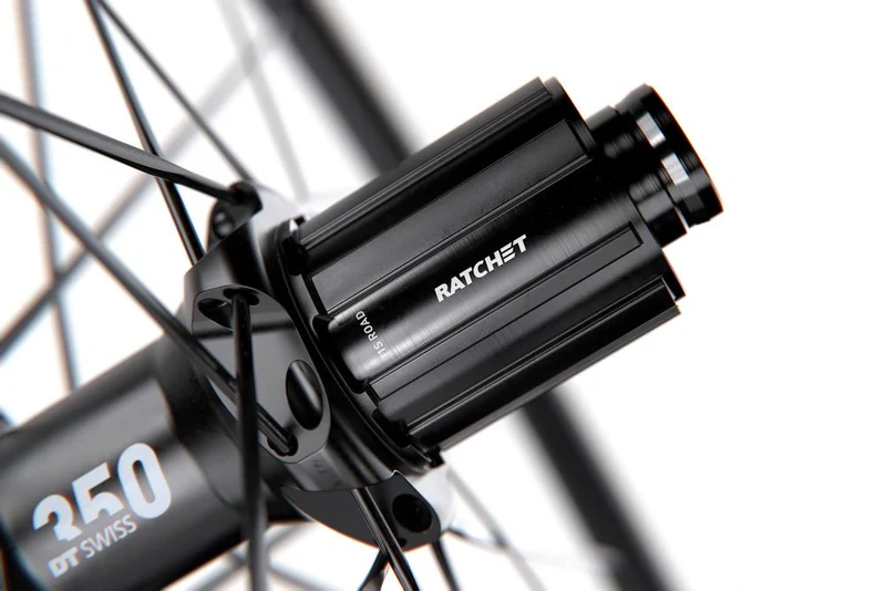DT Swiss Laufrad P 1800 SPLINE 29" 622 x 23 mm schwarz - leichtes Disc-Laufrad mit Ratchet LN