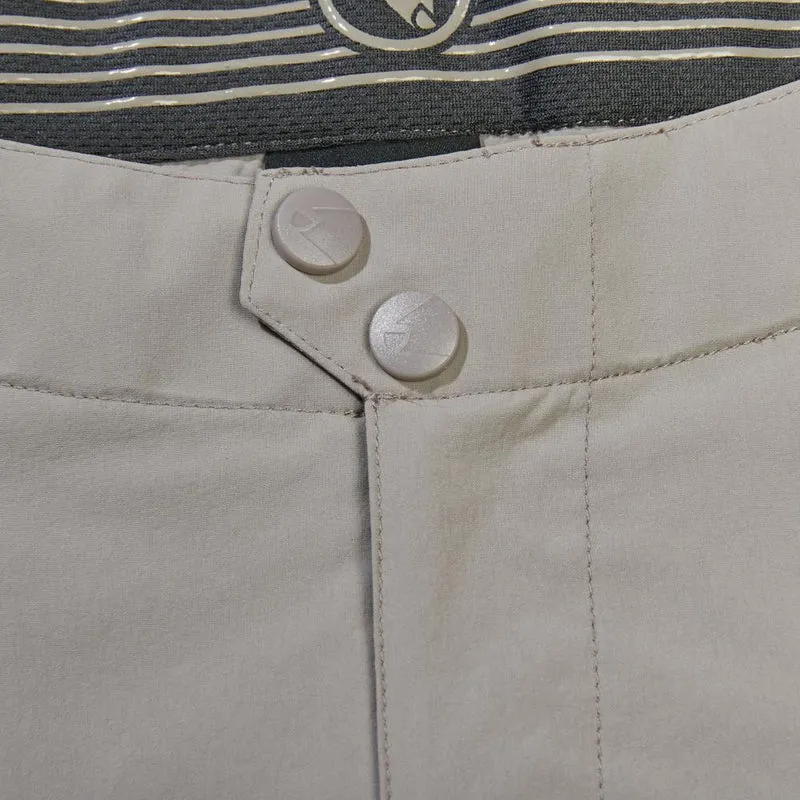 Endura GV500 Foyle Short fossil XL - schlank geschnittene Gravel Radhose, leicht und strapazierfähig, ideal kombinierbar mit GR500 Reiver Bibshort, hoher Tragekomfort