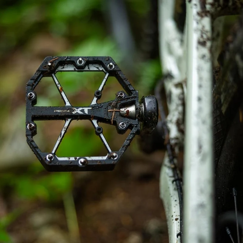 Shimano Deore XT PD-M8240 MTB-Plattformpedale Schwarz - 10 Pins je Seite