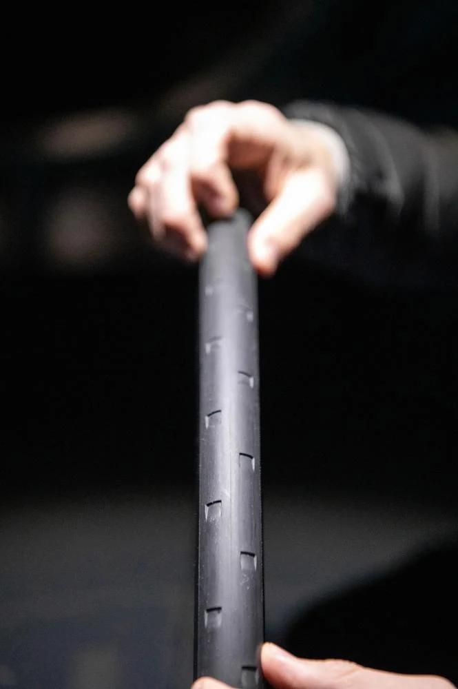 DT Swiss Laufrad ARC 1100 Dicut Disc 622 x 38 mm Schwarz - aerodynamisches Carbon-Rennradlaufrad