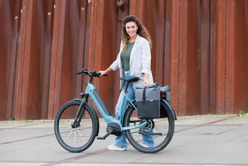 New Looxs Tasche Nyborg Double Double-Packtasche Grey/Black - viel Stauraum für Alltag und Tour