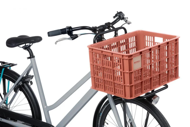 Basil Fahrradkiste Crate L terra red 29,8x39x26,5 cm - stabile Kunststoffbox für Gepäckträger, 40 Liter Volumen, mit Tragegriffen