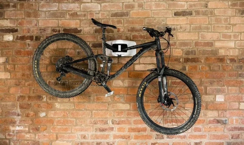 Hiplok AIRLOK Fahrrad-Wandhalterung mit Schloss - gehärteter Stahl - 30 Millimeter Sperrbolzen - Sold Secure Diamond - Innen Außen - grau