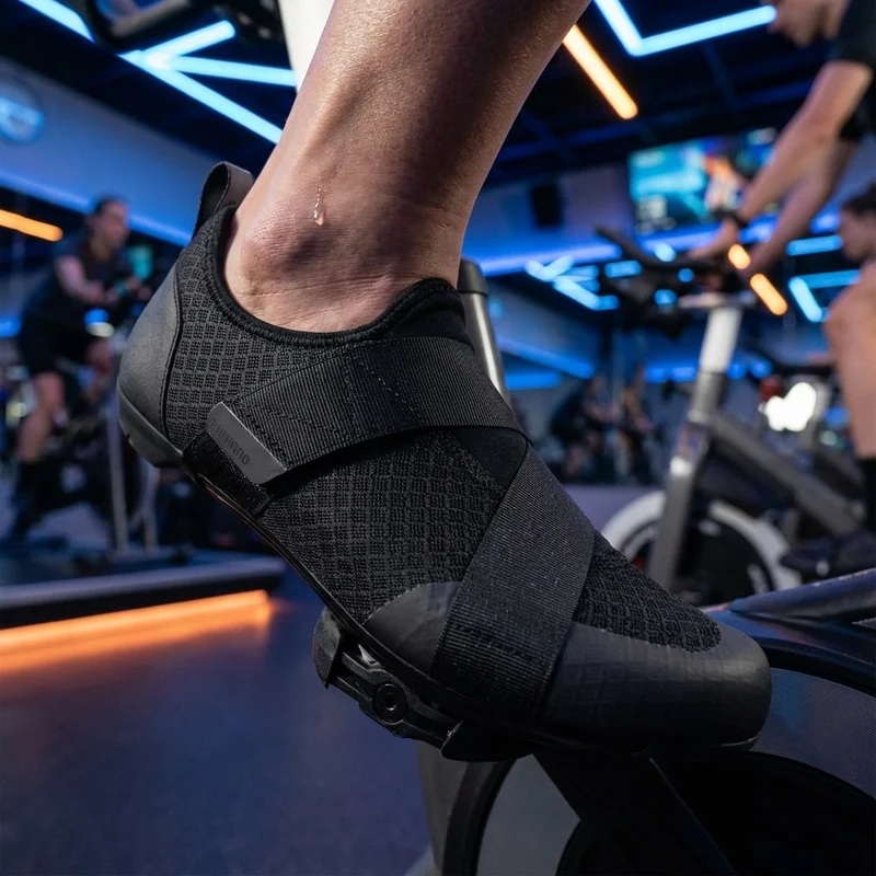 SHIMANO Fahrradschuhe IC100 - Indoor Road SPD-SL / SPD, Größe 42, Schwarz